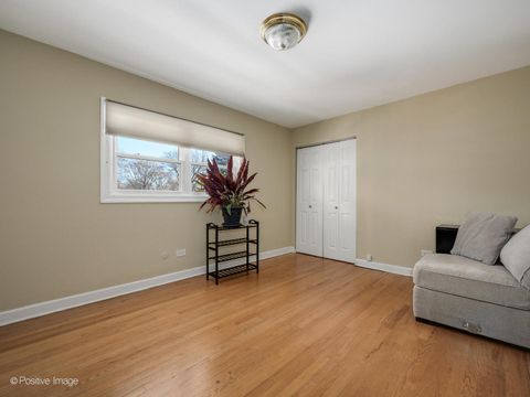 Tiny photo for 2067 W Farwell Avenue #3S, Chicago, IL 60645 (MLS # 12583416)