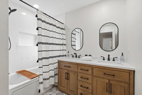 Tiny photo for 805 Sutton Drive, Northbrook, IL 60062 (MLS # 12564105)