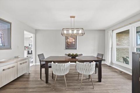 Tiny photo for 805 Sutton Drive, Northbrook, IL 60062 (MLS # 12564105)