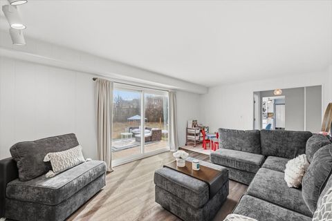 Tiny photo for 805 Sutton Drive, Northbrook, IL 60062 (MLS # 12564105)