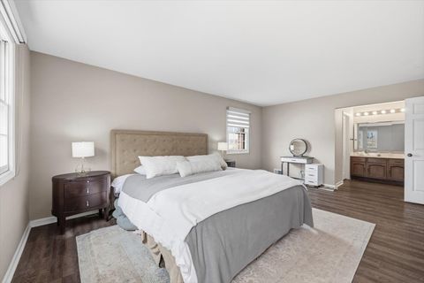 Tiny photo for 805 Sutton Drive, Northbrook, IL 60062 (MLS # 12564105)