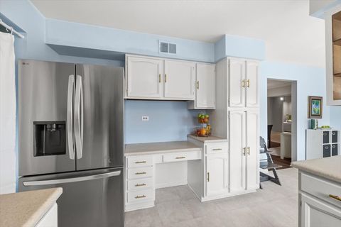 Tiny photo for 805 Sutton Drive, Northbrook, IL 60062 (MLS # 12564105)