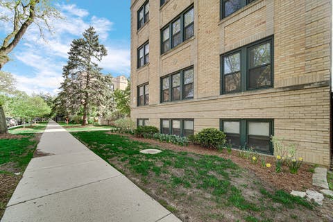 Tiny photo for 4027 N Mozart Street #1, Chicago, IL 60618 (MLS # 12710263)