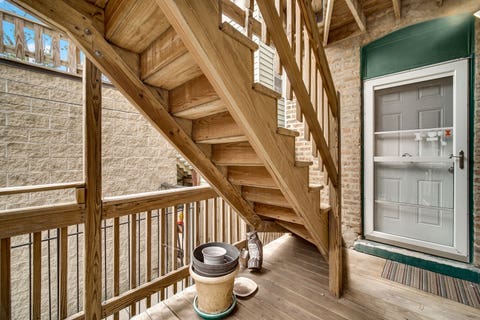 Tiny photo for 4027 N Mozart Street #1, Chicago, IL 60618 (MLS # 12710263)