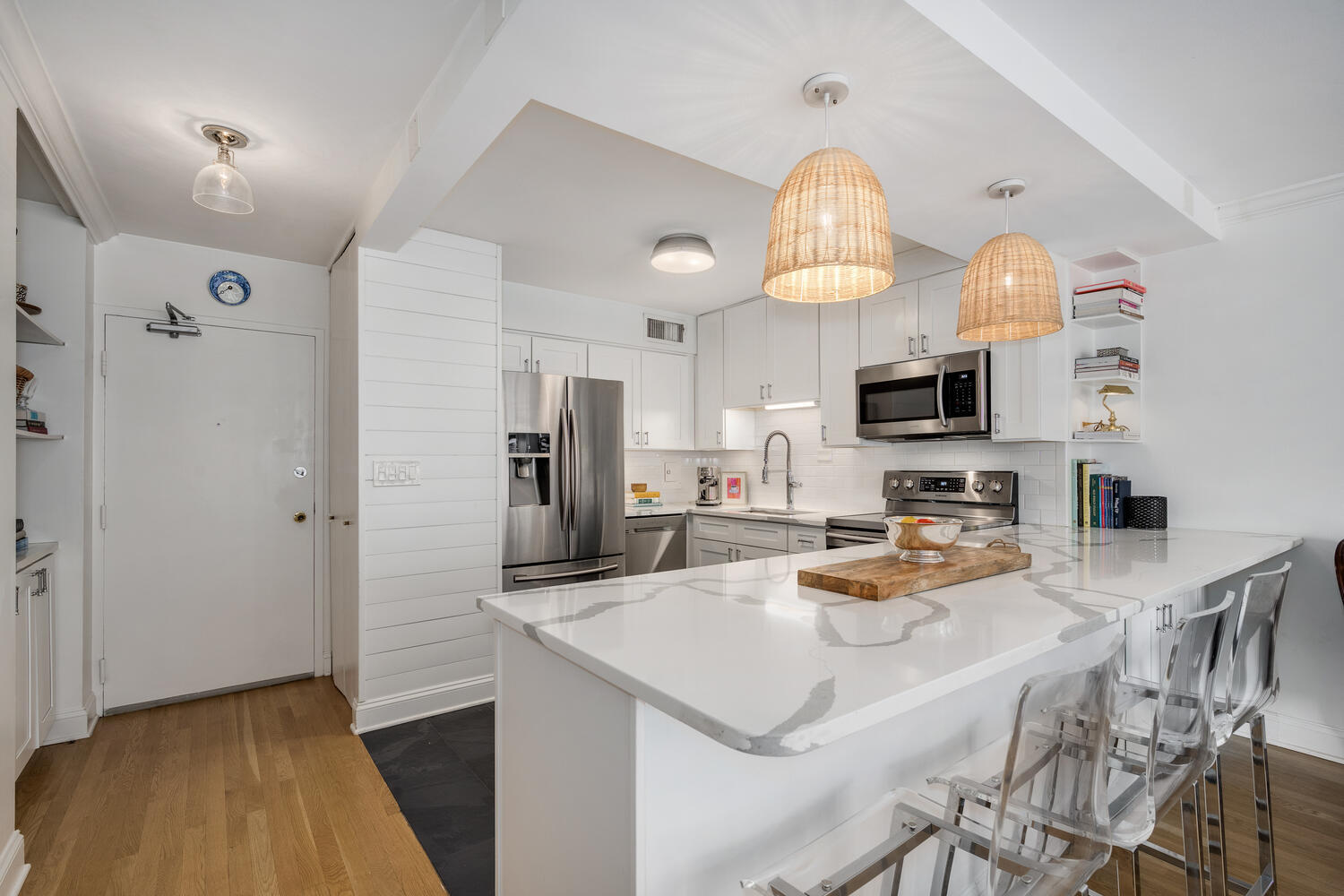 30 E Elm Street 12C