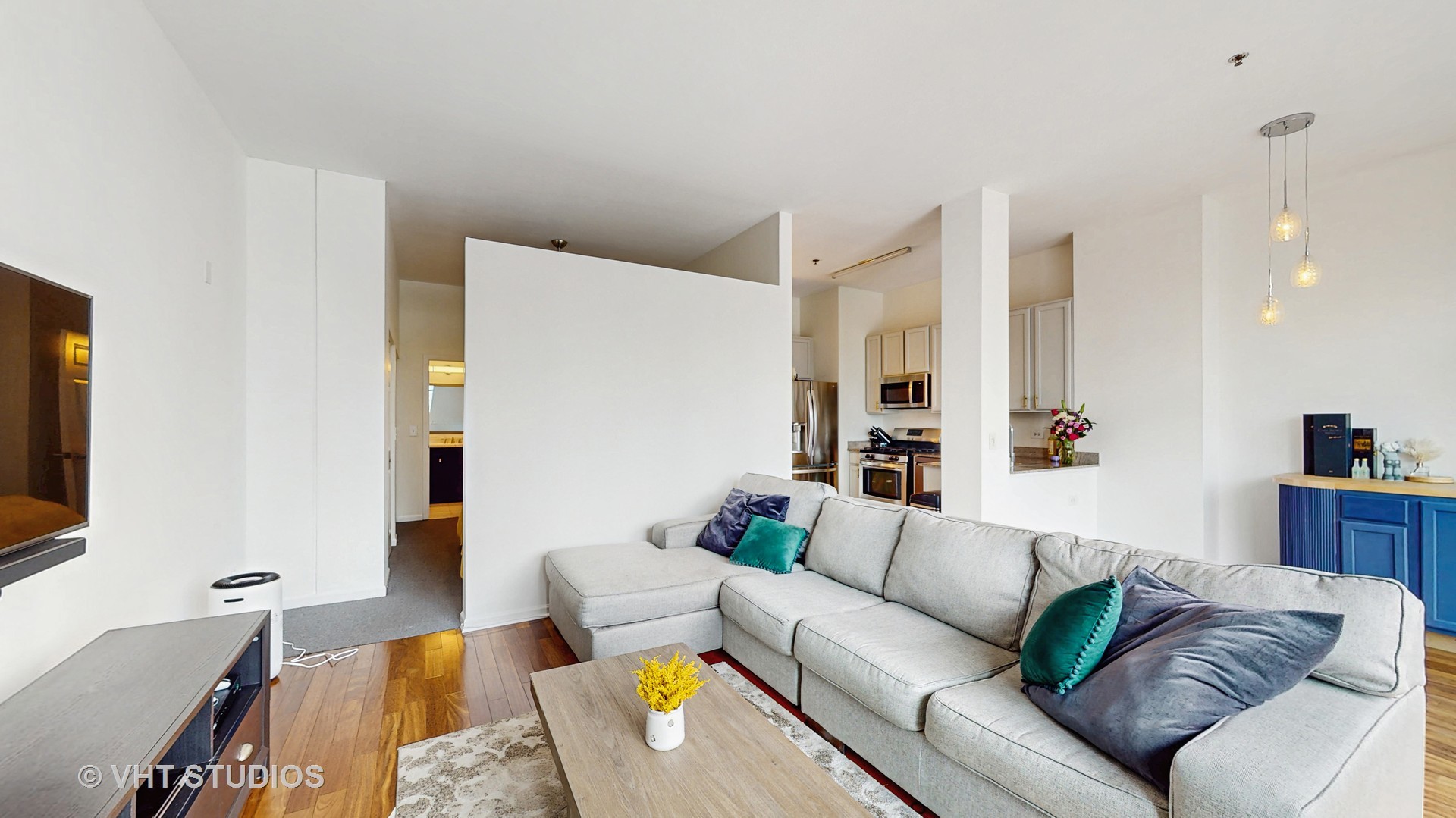 340 W Superior Street 1602