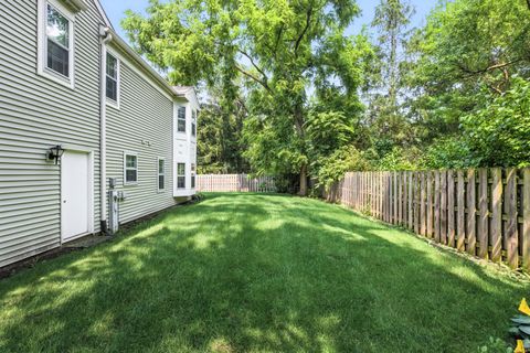 Tiny photo for 2S749 Grove Lane, Warrenville, IL 60555 (MLS # 12447308)