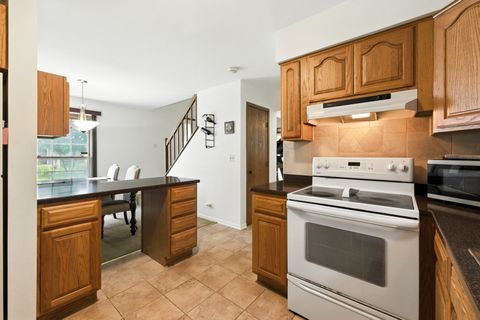 Tiny photo for 2S749 Grove Lane, Warrenville, IL 60555 (MLS # 12447308)