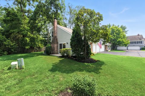 Tiny photo for 2S749 Grove Lane, Warrenville, IL 60555 (MLS # 12447308)