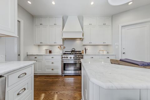 Tiny photo for 220 E Walton Place #8W, Chicago, IL 60611 (MLS # 12497928)