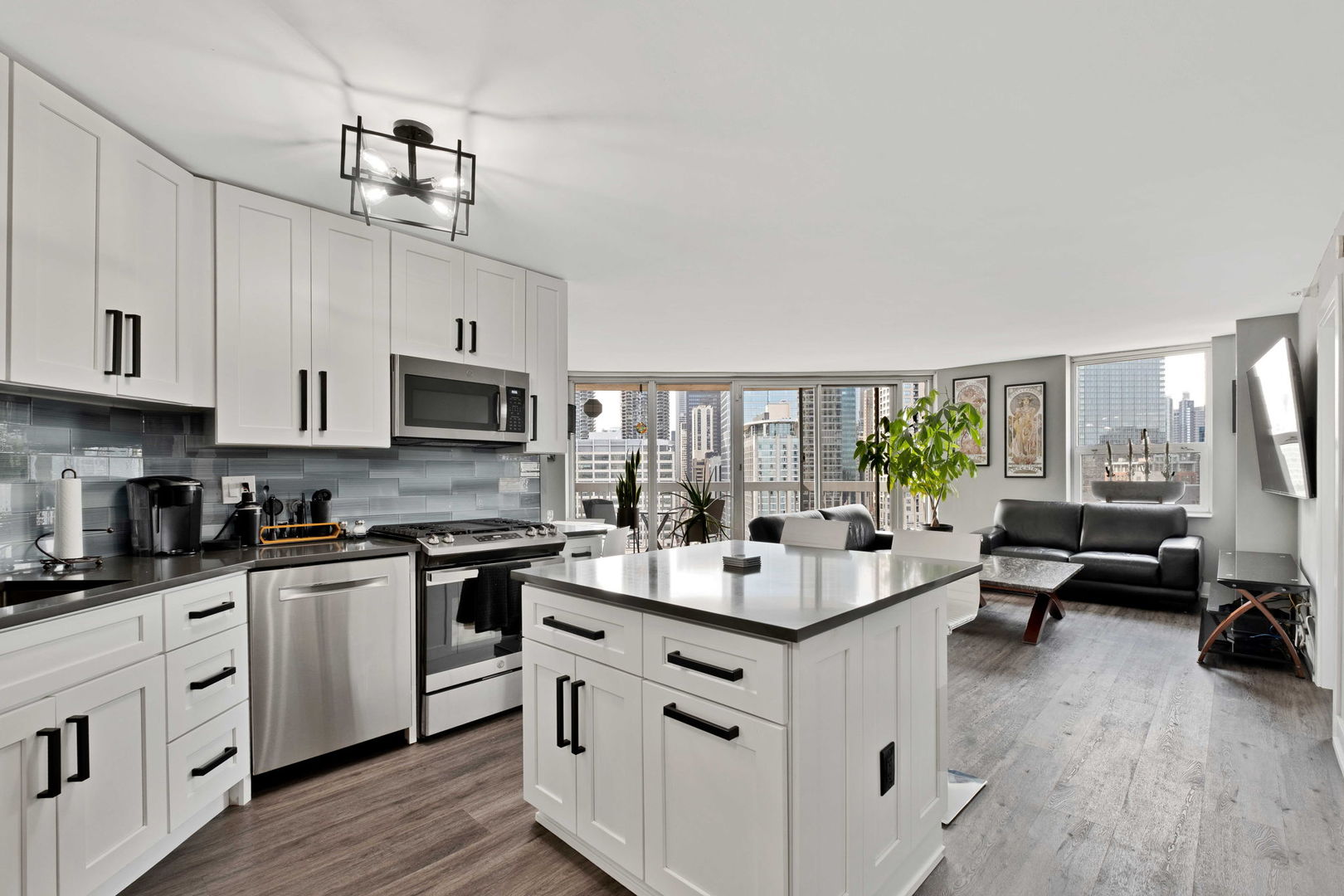 545 N Dearborn Street 2110
