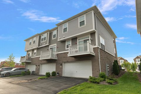 Tiny photo for 12706 W Kenmore Court, Homer Glen, IL 60491 (MLS # 12633888)