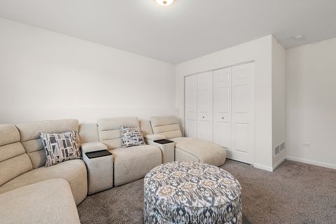 Tiny photo for 12706 W Kenmore Court, Homer Glen, IL 60491 (MLS # 12633888)
