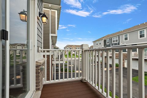 Tiny photo for 12706 W Kenmore Court, Homer Glen, IL 60491 (MLS # 12633888)