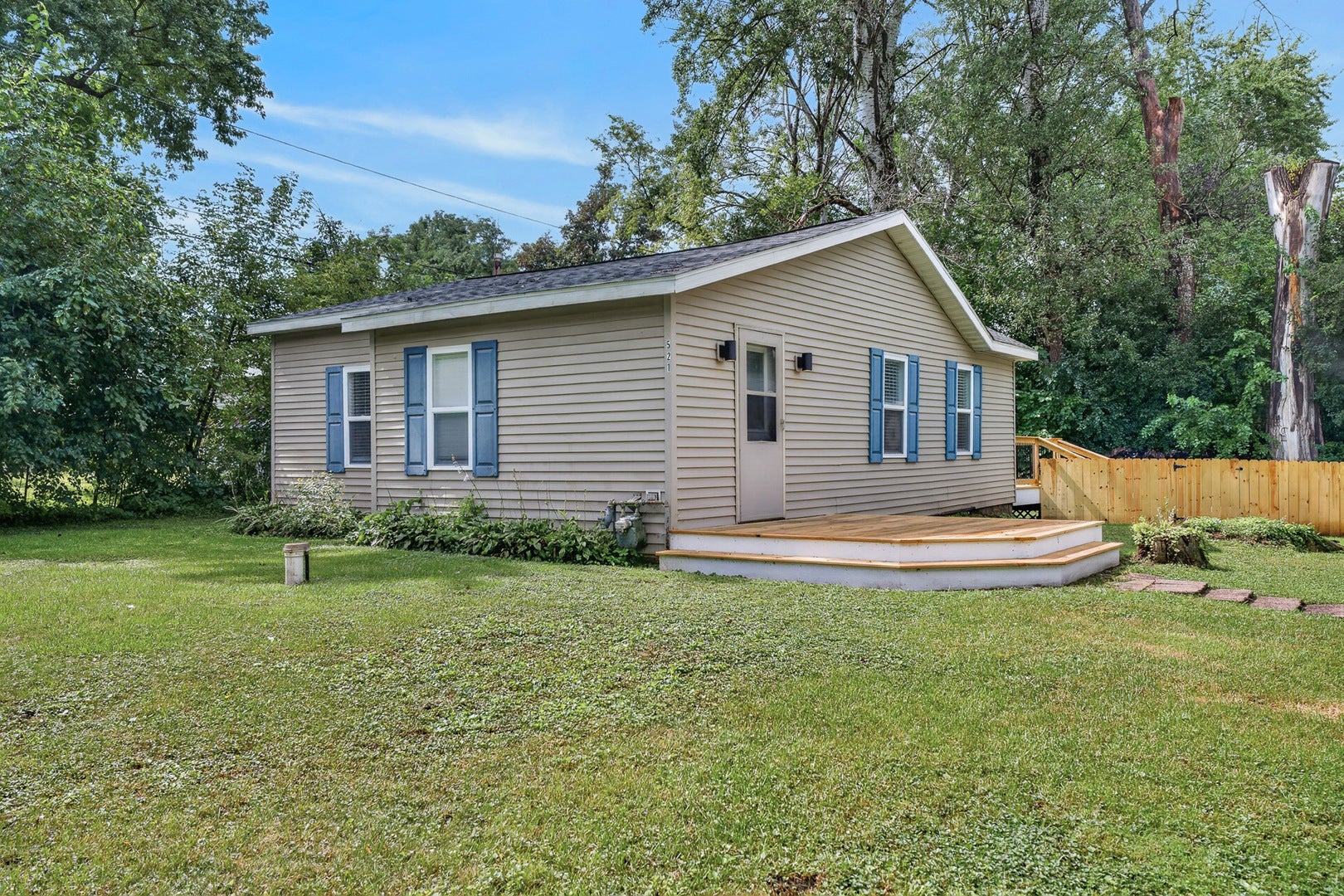 521 Elaine Terrace