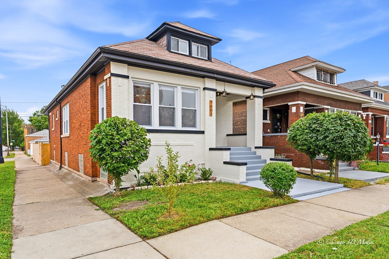 7601 S Aberdeen Street