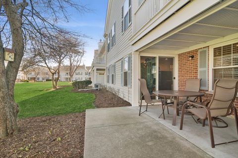 Tiny photo for 584 Edinburgh Lane #A, Prospect Heights, IL 60070 (MLS # 12590501)