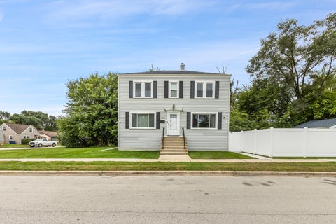 Photo of 431 W Elm Street, Villa Park, IL 60181 (MLS # 12764636)