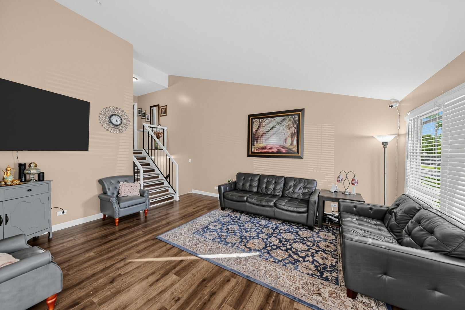 563 Forum Drive