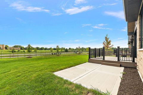 Tiny photo for 11045 Lizmore Lane, Orland Park, IL 60467 (MLS # 12495865)