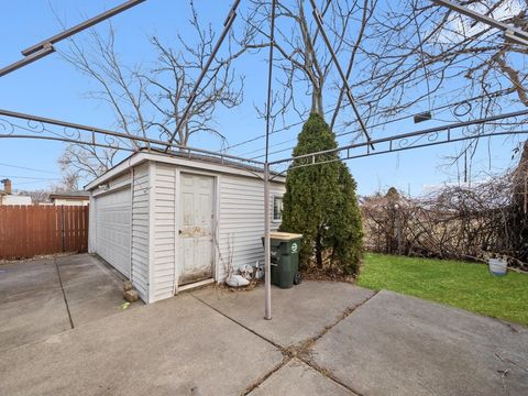 Tiny photo for 241 Zuelke Drive, Bellwood, IL 60104 (MLS # 12544690)