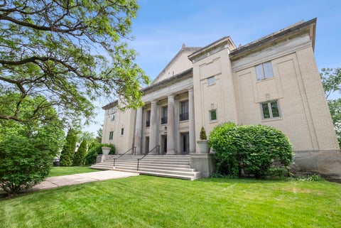 Photo of Chicago, IL 60643 (MLS # 12657510)