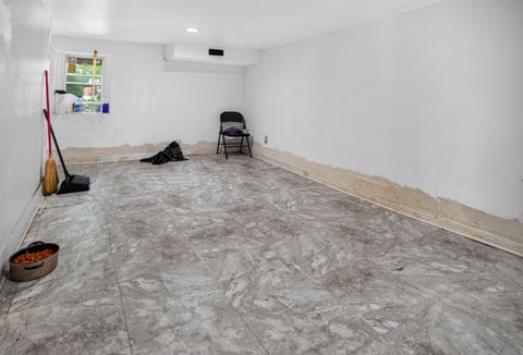 Tiny photo for 7931 S Muskegon Avenue, Chicago, IL 60617 (MLS # 12686980)