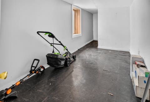 Tiny photo for 7931 S Muskegon Avenue, Chicago, IL 60617 (MLS # 12686980)