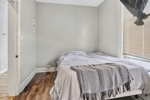 Tiny photo for 7931 S Muskegon Avenue, Chicago, IL 60617 (MLS # 12686980)