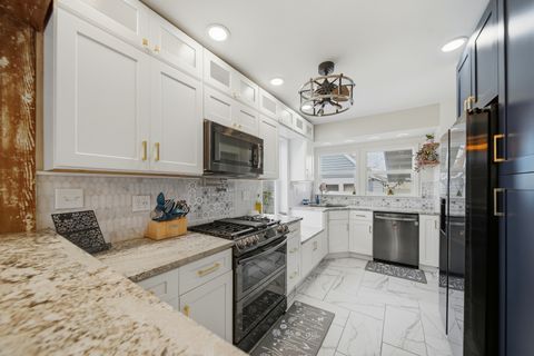 Tiny photo for 710 E 16th Street, Sterling, IL 61081 (MLS # 12545726)