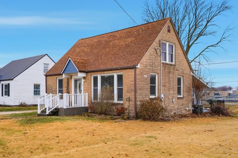 Tiny photo for 710 E 16th Street, Sterling, IL 61081 (MLS # 12545726)