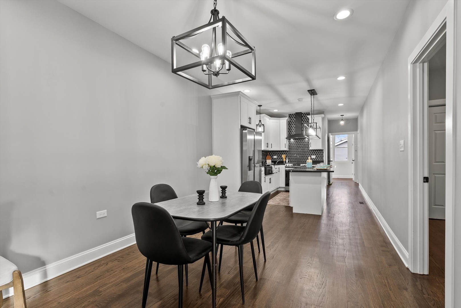 6445 S Washtenaw Avenue