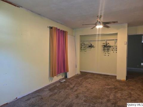 Tiny photo for 705 S Washington, Carthage, IL 62321 (MLS # 12445209)