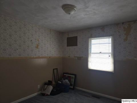 Tiny photo for 705 S Washington, Carthage, IL 62321 (MLS # 12445209)