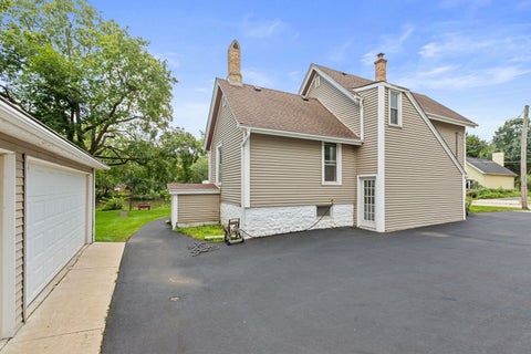 Tiny photo for 20 Division Street, Algonquin, IL 60102 (MLS # 12767010)