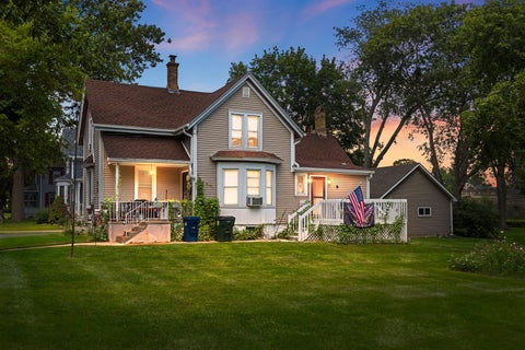 Tiny photo for 20 Division Street, Algonquin, IL 60102 (MLS # 12767010)