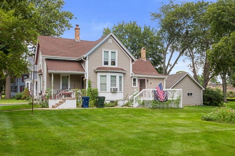 Tiny photo for 20 Division Street, Algonquin, IL 60102 (MLS # 12767010)