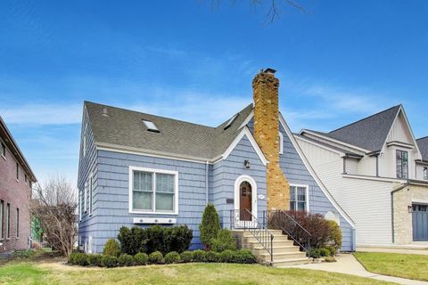 Tiny photo for 277 E Oneida Avenue, Elmhurst, IL 60126 (MLS # 12586202)