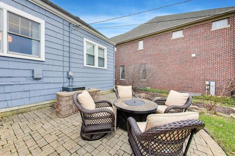 Tiny photo for 277 E Oneida Avenue, Elmhurst, IL 60126 (MLS # 12586202)