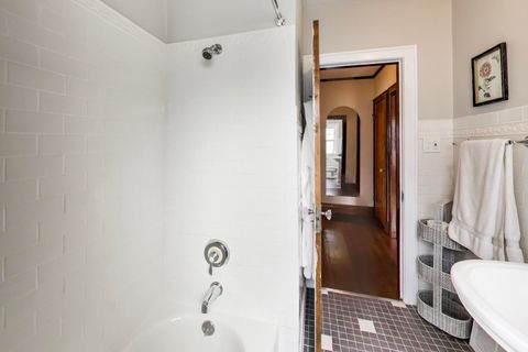 Tiny photo for 277 E Oneida Avenue, Elmhurst, IL 60126 (MLS # 12586202)