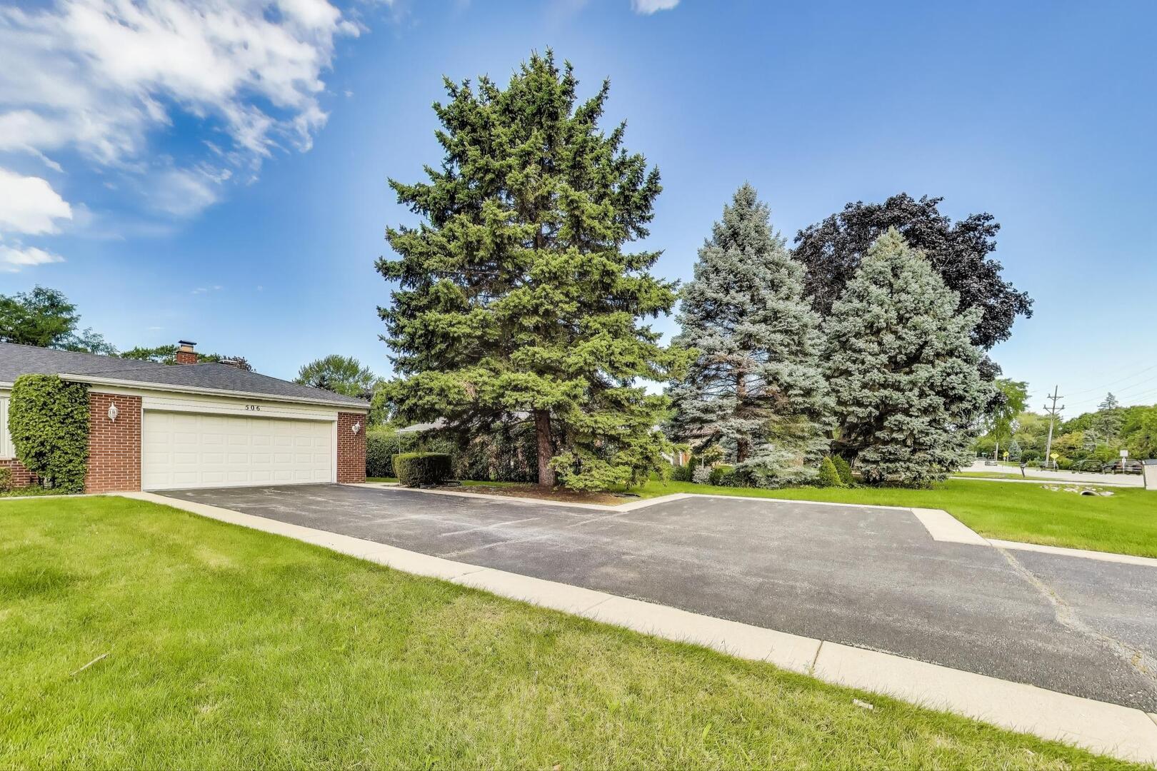 506 S Busse Road