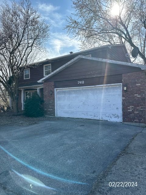 Single Family Residence in Antioch IL 762 Hillside Avenue.jpg