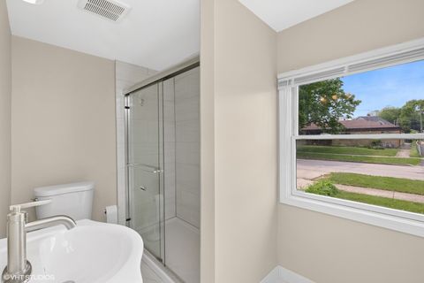 Tiny photo for 413 N Poplar Street, Waukegan, IL 60085 (MLS # 12374754)