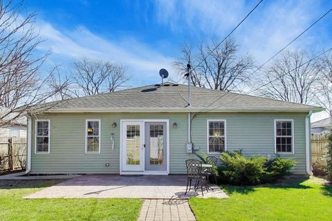 Tiny photo for 8324 44th Place, Lyons, IL 60534 (MLS # 12600501)