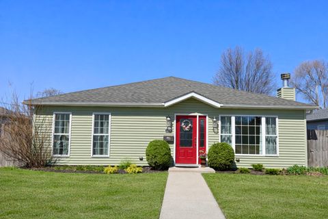 Photo of 8324 44th Place, Lyons, IL 60534 (MLS # 12600501)