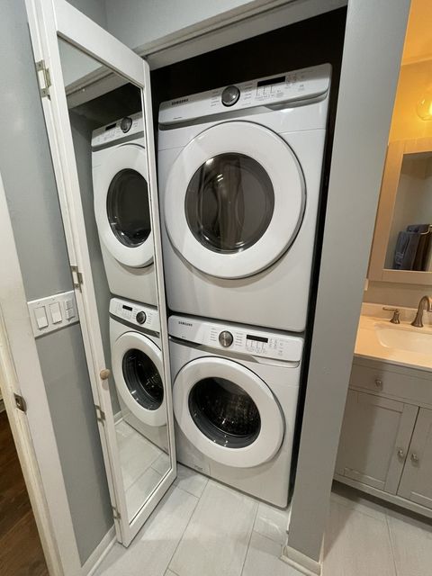 Tiny photo for 405 W Briar Place #CG, Chicago, IL 60657 (MLS # 12425968)
