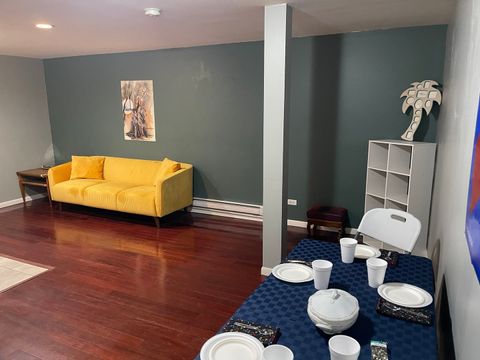 Tiny photo for 405 W Briar Place #CG, Chicago, IL 60657 (MLS # 12425968)