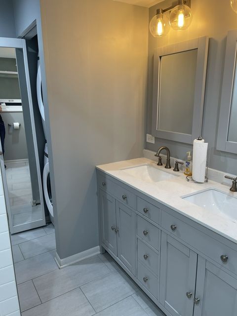 Tiny photo for 405 W Briar Place #CG, Chicago, IL 60657 (MLS # 12425968)