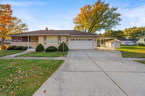 Photo of 1000 4th Street, Harvard, IL 60033 (MLS # 12506290)