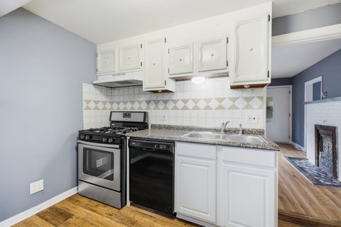 Tiny photo for 1401 Sherwood Avenue, Elgin, IL 60120 (MLS # 12753865)